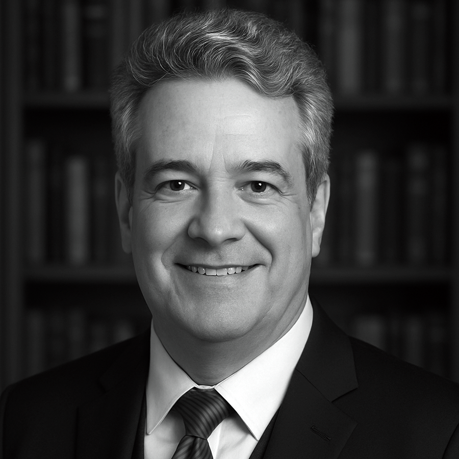 Dr. Davi Charles Gomes